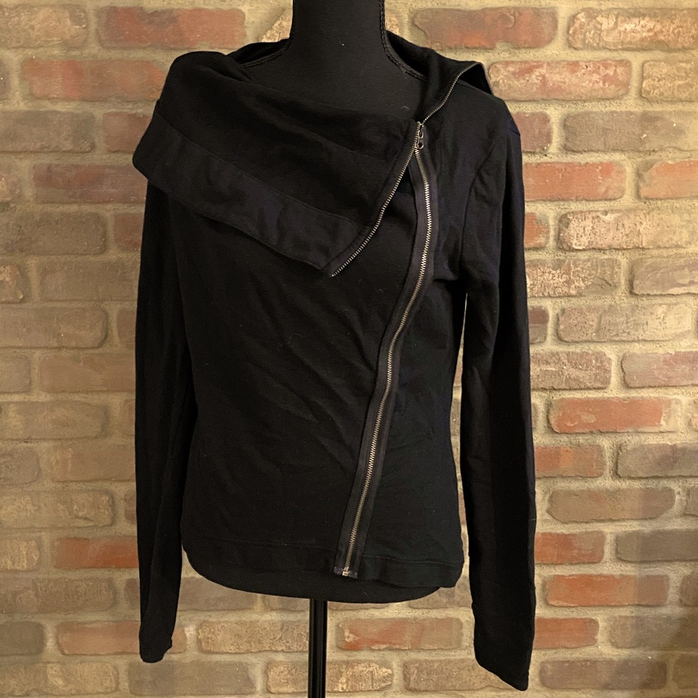 Converse light zipper jacket